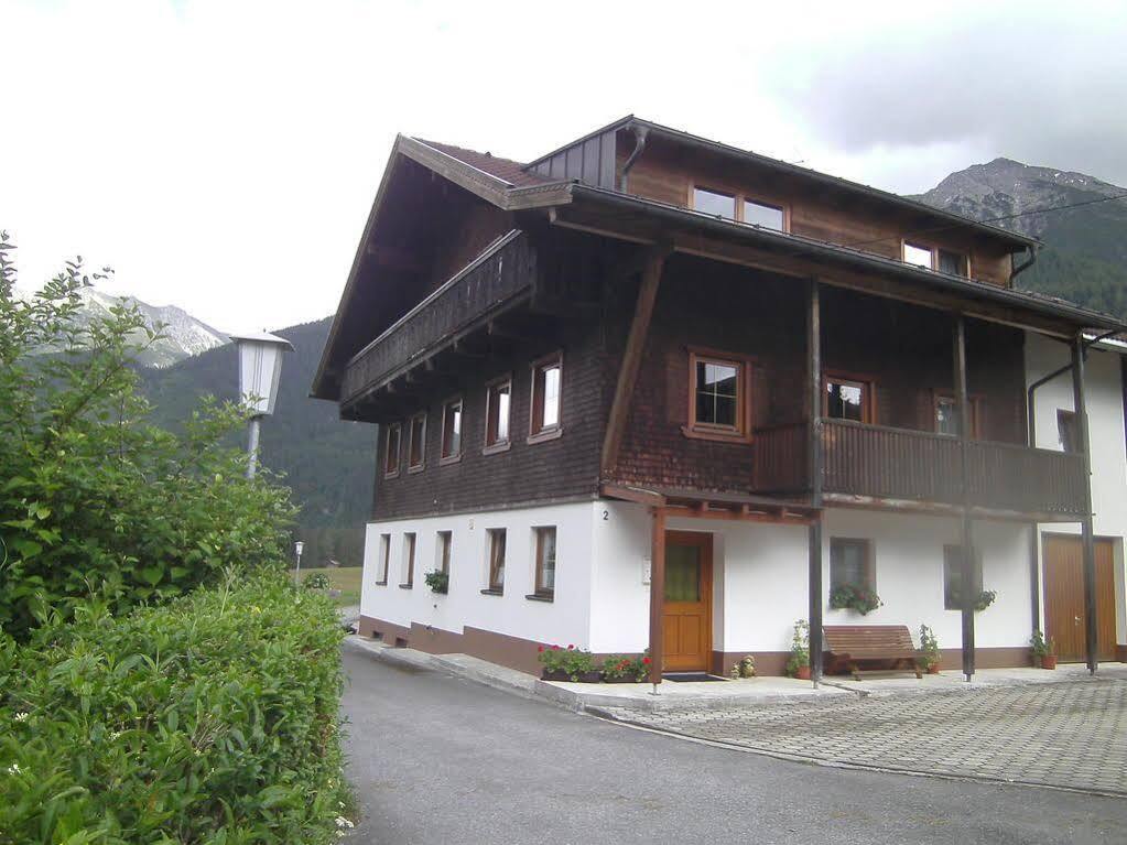 Ferienwohnung Gapp Elbigenalp Luaran gambar